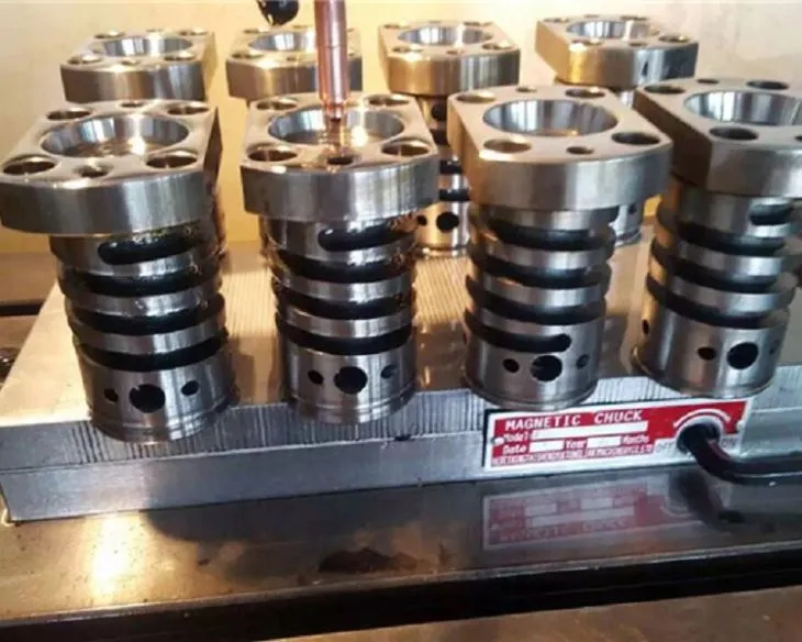 হট রানার সঙ্গে পিইটি বোতল preform ছাঁচ