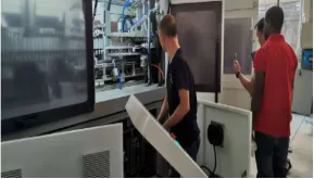 উচ্চ গতির ব্লো ছাঁচনির্মাণ মেশিনগুলির সাধারণ সমস্যা